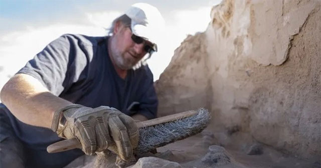 Surprises at an 8,200-year-old campsite in America