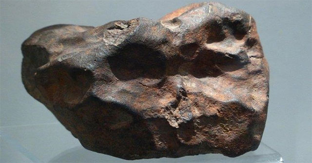 The alien object that fell on France could turn the world's history upside down