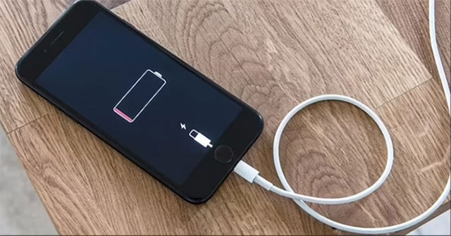 The best way to charge a newly purchased phone battery to avoid battery damage
