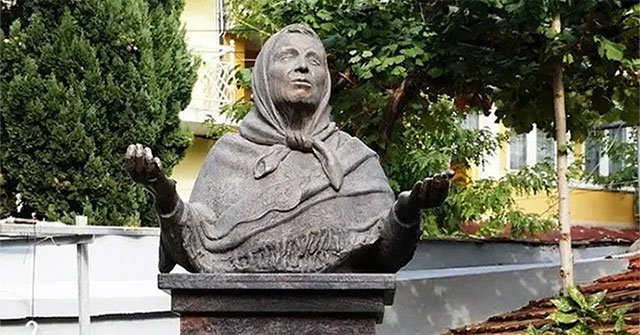 The creepy prophecy about 2025 of blind prophet Baba Vanga
