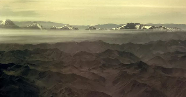 The 'ghost of the desert' is eating through the ozone layer, making the earth 'difficult to breathe'?