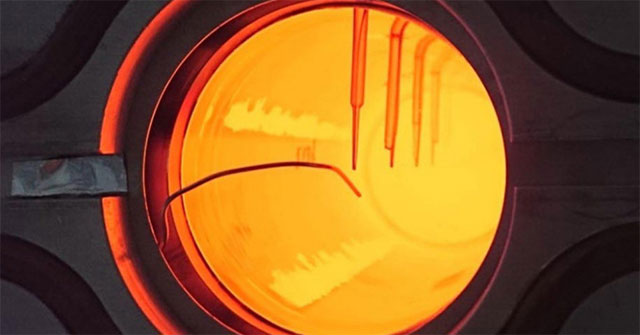 The heat trap is hotter than 1,000 degrees Celsius thanks to sunlight