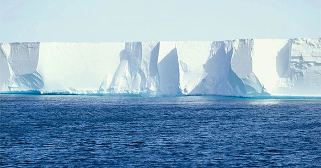 The largest ice shelf in Antarctica is acting strangely