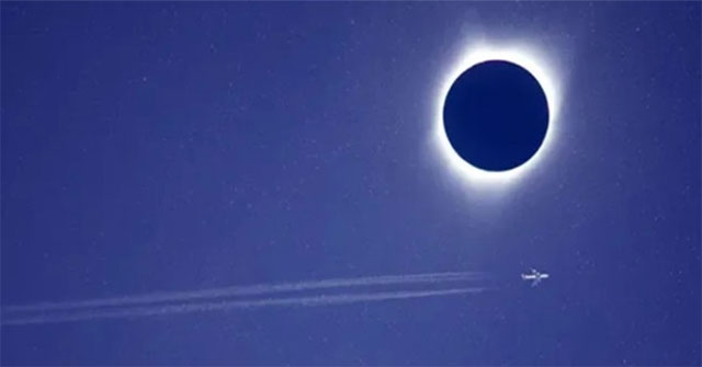The longest eclipse viewing flight in history