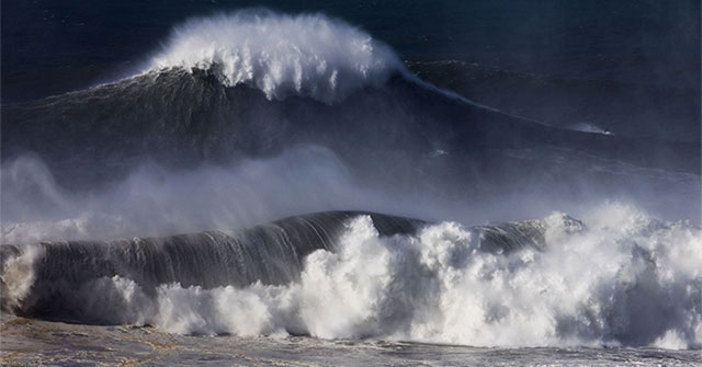 The meteorite that wiped out the dinosaurs created a 1.5km high wave, 30,000 times stronger than the strongest tsunami in history.