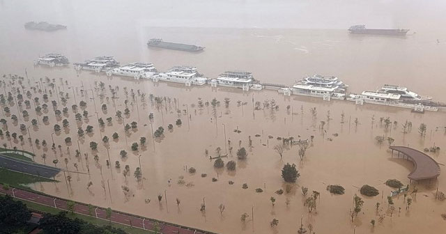 The most serious flood in 100 years hit China, photos from above reveal the horrifying scene