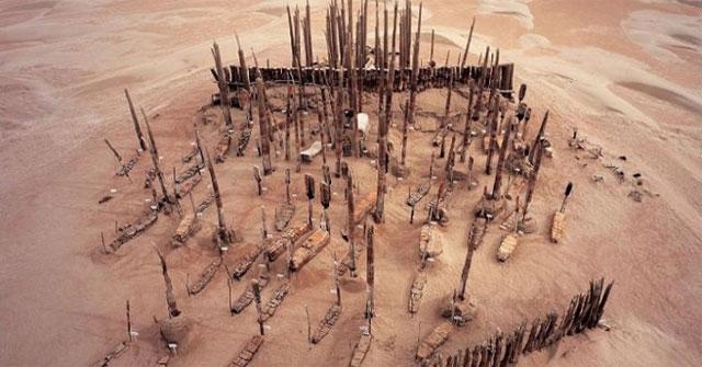 The mystery of hundreds of intact mummies 4,000 years in the Chinese desert