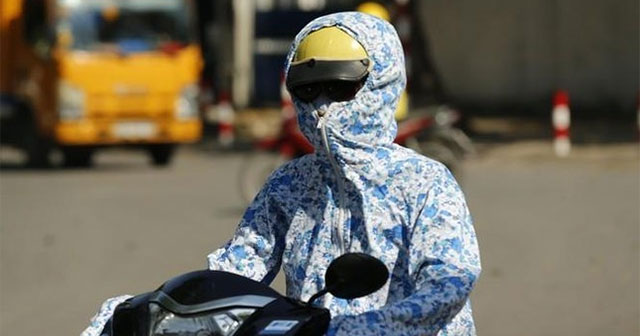 The North is hot and sunny before turning to thunderstorms for many days