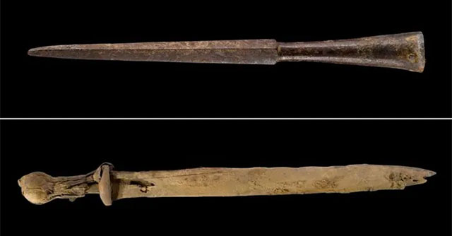 The secret behind four 1,900-year-old Roman swords found in a cave in Israel