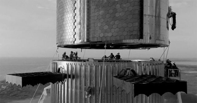 The story behind this black and white photo of SpaceX's spacecraft