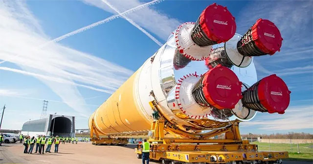 The thrust of the American super rocket is about to launch in August: A feast for all the senses!