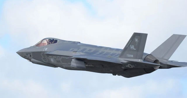 The truth about 'stealth planes' and why they are so hard to hide in the sky