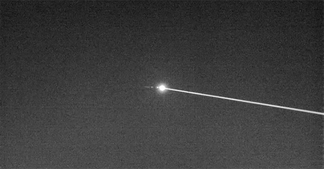 The US Navy first used a laser to shoot down a drone, super cheap cost only 1 USD / shot