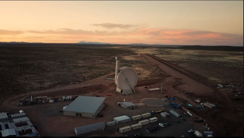 The world's first machine launches objects into space at a speed of 8,000 km/h
