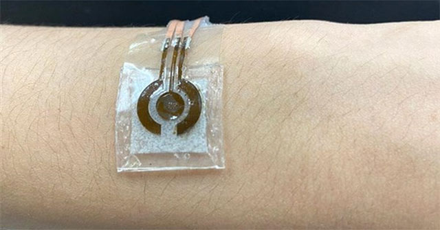 The world's first sweat glucose meter