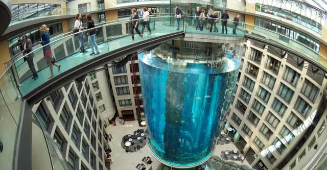 Things to know about the explosion of the world's largest cylindrical aquarium in Germany