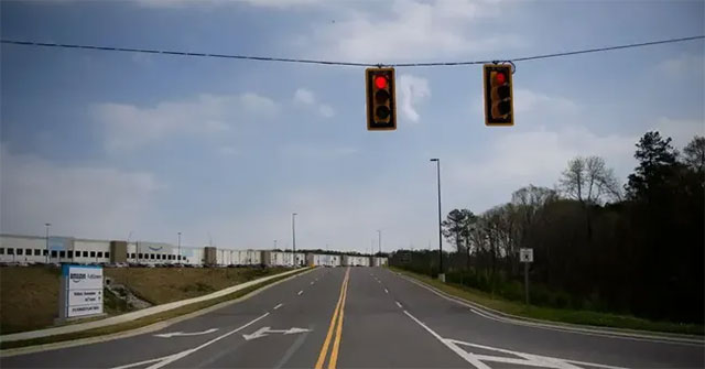 This new artificial intelligence traffic light will make the way to work less 'miserable'