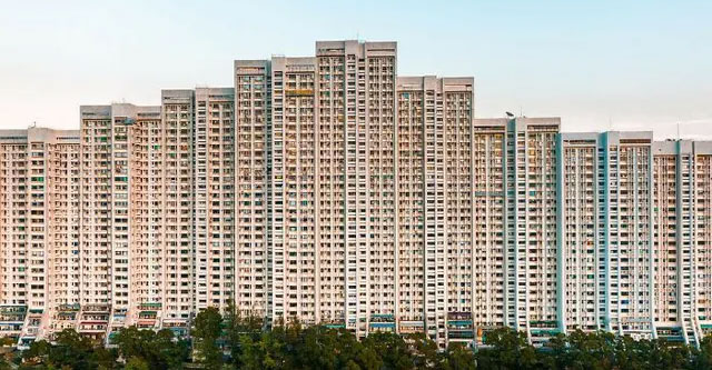 This stunning urban set of photos explains why Hong Kong is known as the 'concrete jungle'