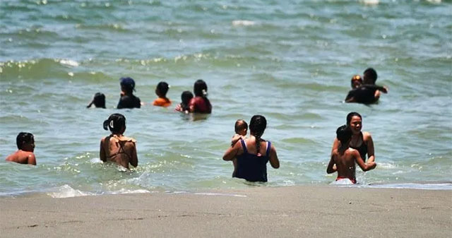 'Unrealistic' heat wave hits the Philippines