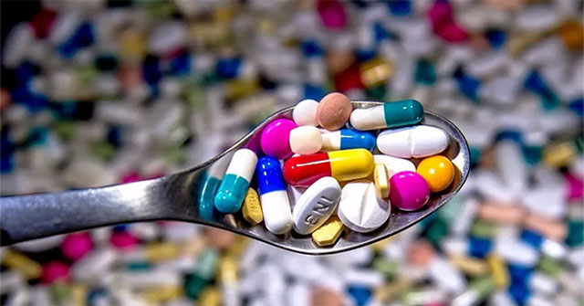 Using AI to prescribe antibiotics helps curb drug resistance
