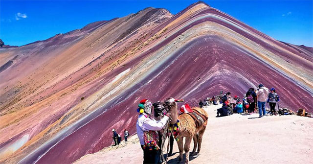 Vinicunca Mountain: The wonder is so beautiful that it is called the most surreal 'rainbow' on the planet