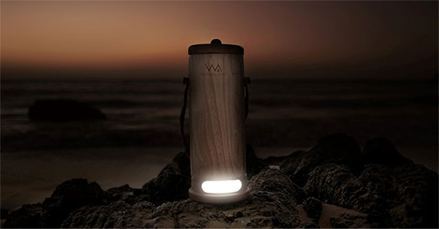 WaterLight - Portable light that can be charged with salt water or urine