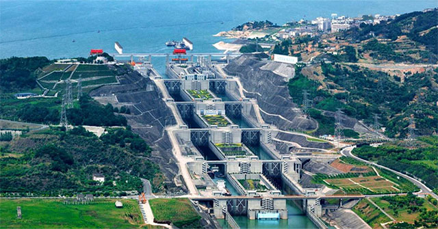 What's inside the world's largest Three Gorges Dam?