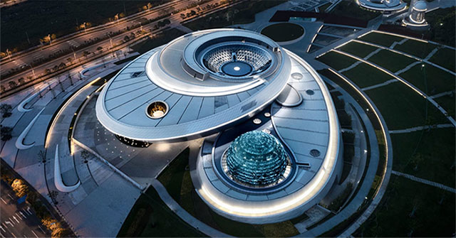What's special about the world's largest Astronomy Museum in Shanghai?