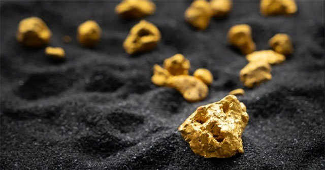 Where 99% of the gold on Earth is concentrated