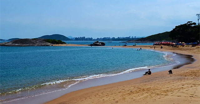 Why is it that no one dares to swim in this beautiful beach?