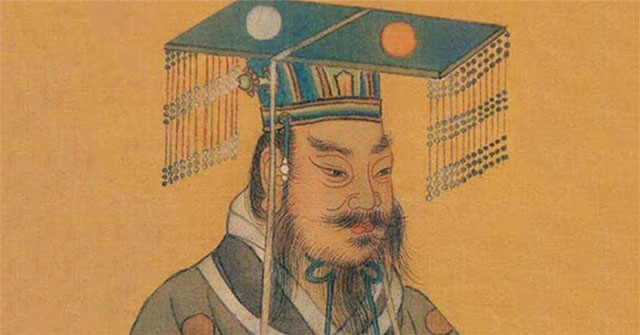 Why was the emperor of the Xin Dynasty known as a time traveler?