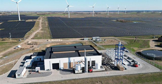 World's first green ammonia plant opens