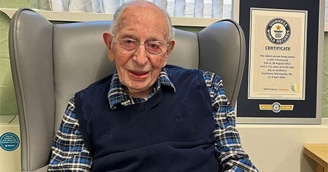 World's oldest man dies in northwestern England town