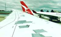 Airplane wings covered with tape cause a stir among netizens, experts confirm 'very safe'