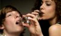Alcohol makes women vulnerable, men are easy to adultery