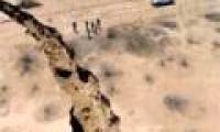 Amazingly the ground suddenly cracked in Mexico