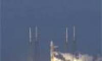 American private company launched the first commercial satellite