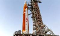 America's 2,875-ton 'machine' on the launch pad: Beating Saturn V, becoming the most powerful rocket in the world