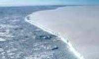 Antarctic ice disappeared 2700 billion tons during the last 25 years