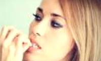 Biting nails, belching ... is healthy
