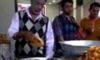 Can we put our hands in a pan of boiling oil without burns?