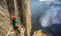 Conquer the cliff 900 m high with bare hands and rope