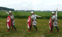 Decode weapons to help the ancient Roman army invincible on the battlefield