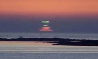 Discover the ghostly green lightning phenomenon
