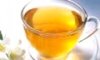 Drinks from green tea leaves according to coffee technology