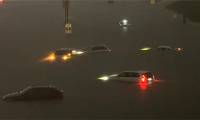 Dubai suddenly flooded horribly: Supercars floating on the streets, planes 'surfing on the water'