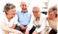 Elderly people surf the web logically will help ... increase life expectancy