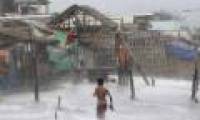 End of the season, the storm still poured into the Pacific Ocean