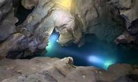 Explore a newly discovered cave with super beautiful stalactites in Thanh Hoa