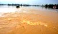 Flood rains divided Central Vietnam, 8 people were killed